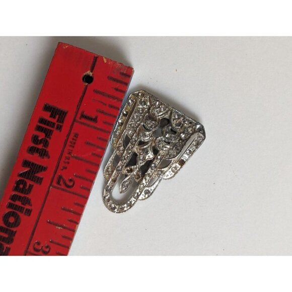 Vintage Rhodium Plate Pave Rhinestone Art Deco Fur Clip Missing Some Stones 1.5" - Picture 6 of 6